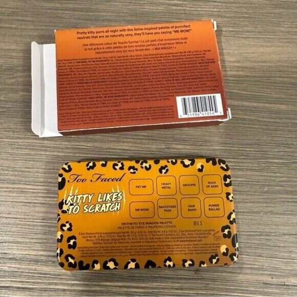Too Faced On The Fly Eyeshadow Palette Kitty Likes To Scratch - NEW IN BOX - Picture 8 of 8